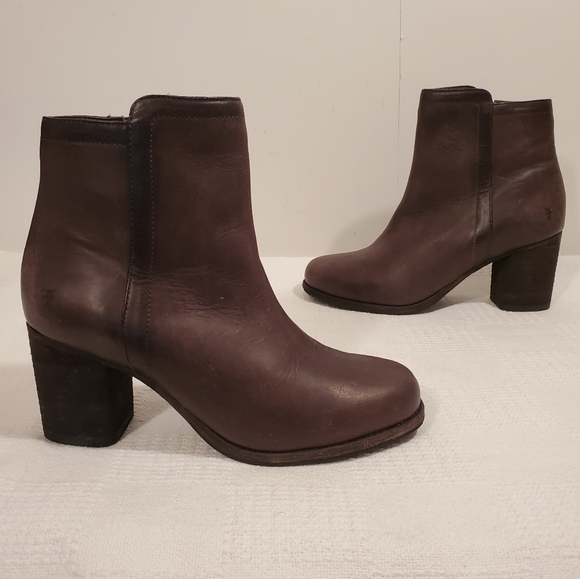 FRYE x ANTHROPOLOGIE CHUNKY HEEL ANKLE BOO… - Picture 2 of 7